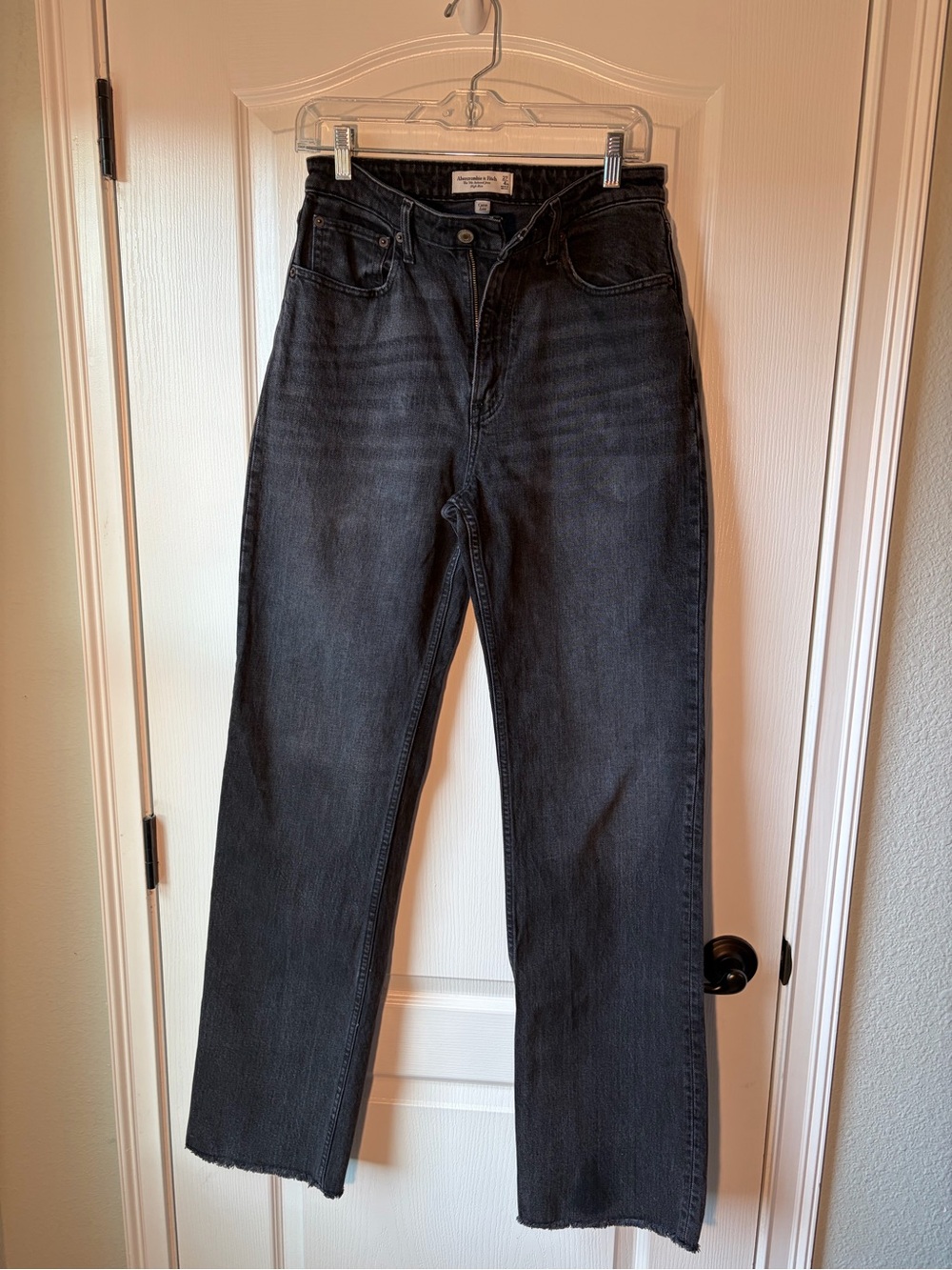 Abercrombie & Fitch ‘90 Relaxed High Rise Curvy Size 27|4 Extra Long AF03